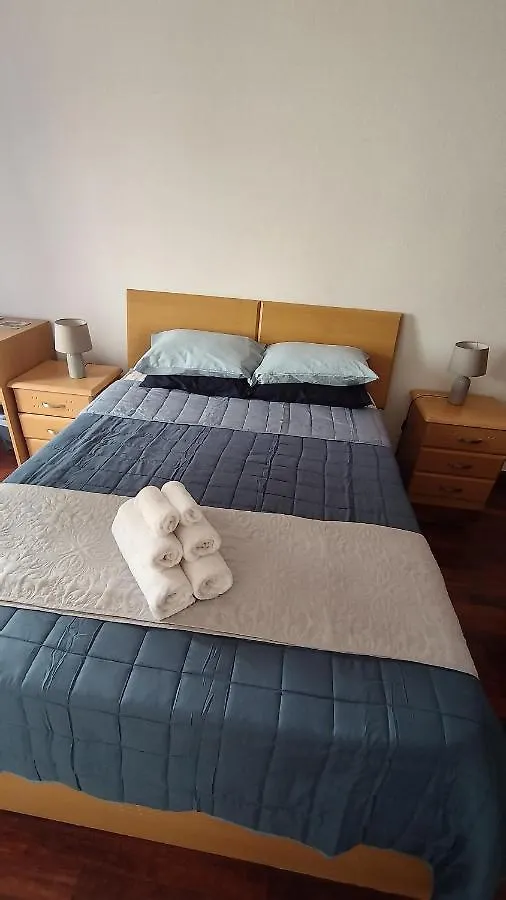Quarto Com Varanda No Centro Em Tavira Apartment 0*,
